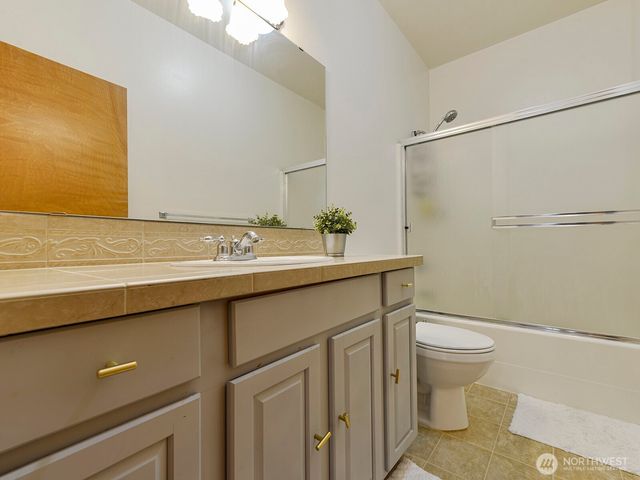 1108 Van Ogle Lane NW, Orting, WA 98360