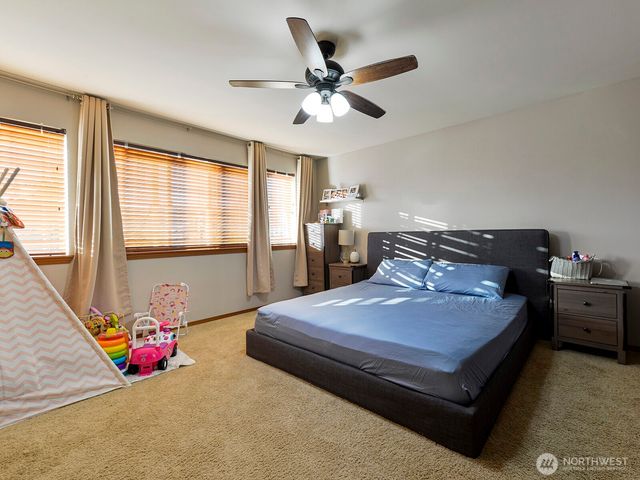 1108 Van Ogle Lane NW, Orting, WA 98360