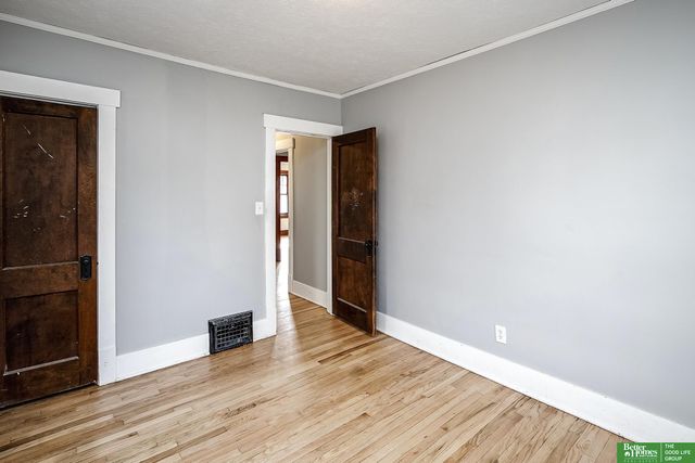 1112 S 60th Street, Omaha, NE 68106