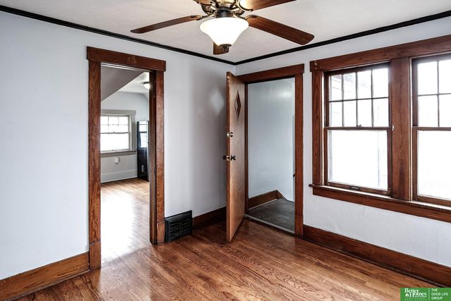 1112 S 60th Street, Omaha, NE 68106