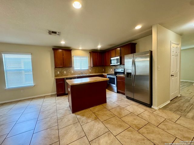 351 Rustic Willow, Schertz, TX 78154