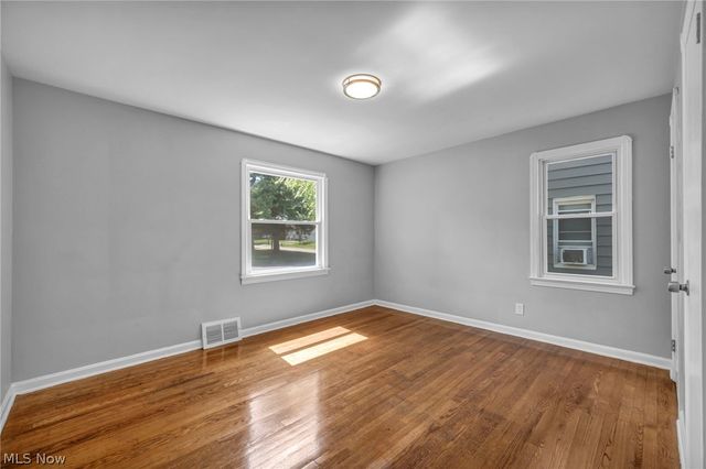 4369 Prasse Road, South Euclid, OH 44121
