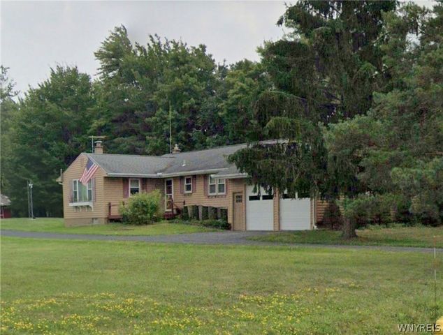 6525 Scherff Road, Orchard Park, NY 14127