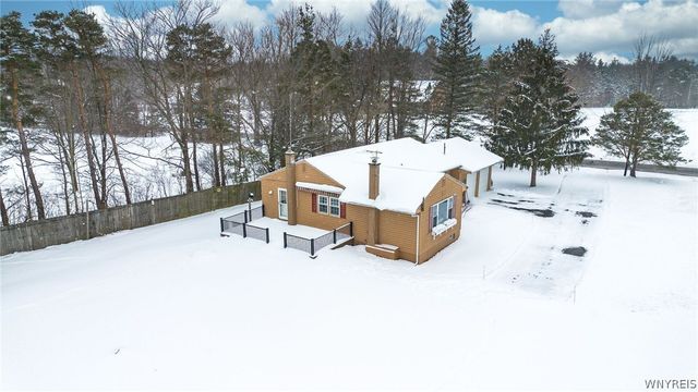 6525 Scherff Road, Orchard Park, NY 14127