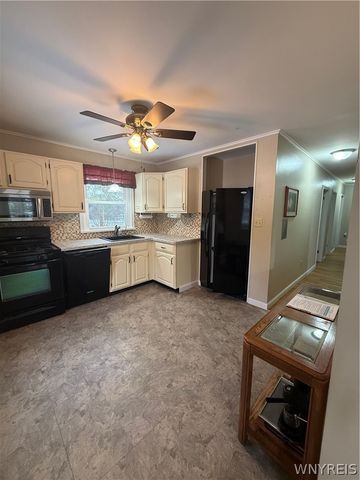 6525 Scherff Road, Orchard Park, NY 14127