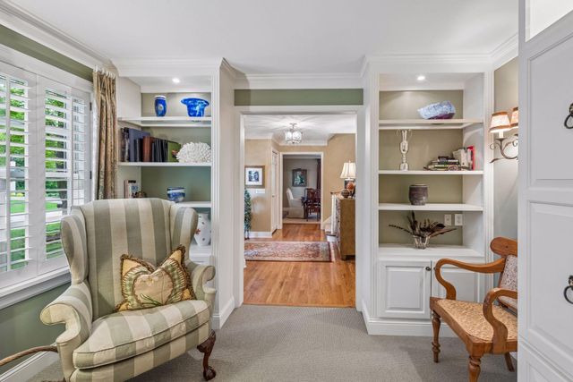 925 Brockton Lane N, Plymouth, MN 55447