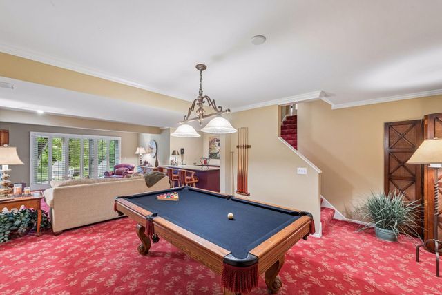 925 Brockton Lane N, Plymouth, MN 55447