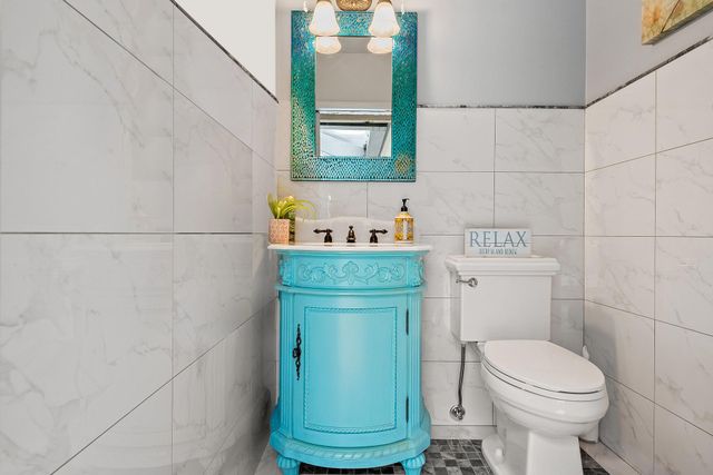 10270 Silver Lake Drive, Boca Raton, FL 33428