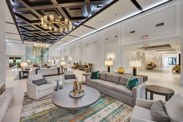 10270 Silver Lake Drive, Boca Raton, FL 33428