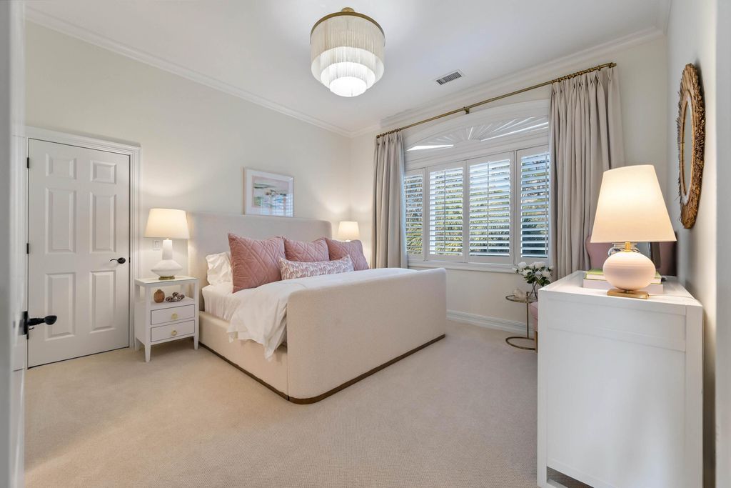 Image 49 of property listing at 192 Ballybunion Drive, Kiawah Island, SC 29455