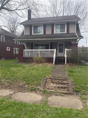 3534 Fairmount Boulevard NE, Canton, OH 44705
