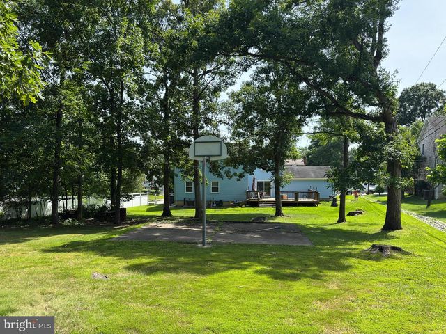 7002 PINECREST RD, Baltimore, MD 21228