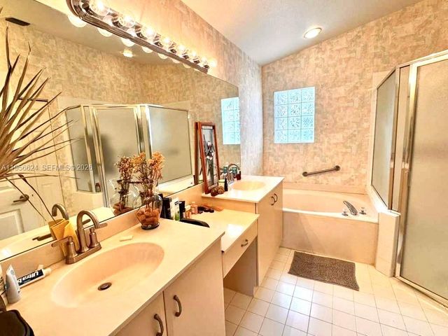 7131 Whitfield Ave, Boynton Beach, FL 33437