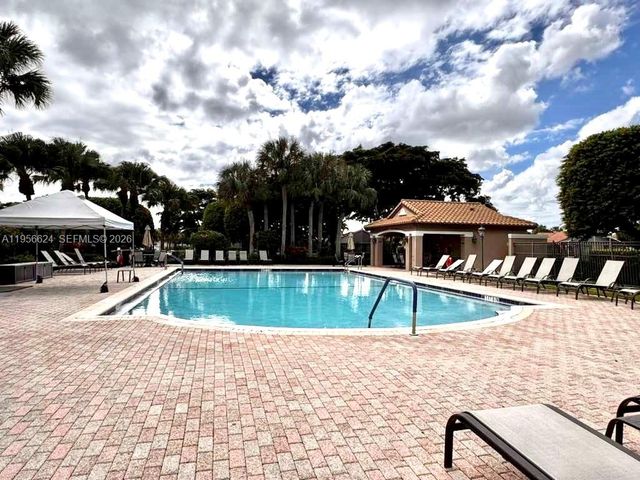 7131 Whitfield Ave, Boynton Beach, FL 33437