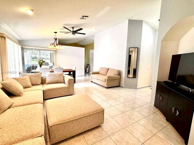 7131 Whitfield Ave, Boynton Beach, FL 33437