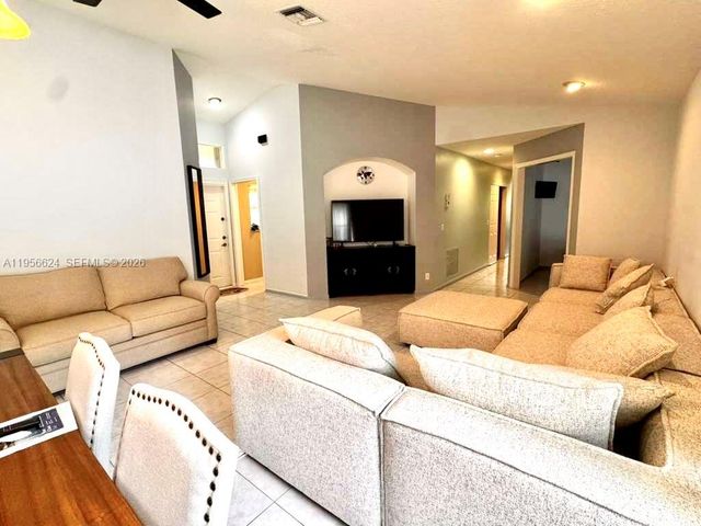 7131 Whitfield Ave, Boynton Beach, FL 33437