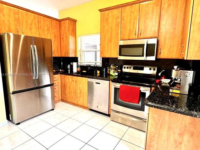 7131 Whitfield Ave, Boynton Beach, FL 33437