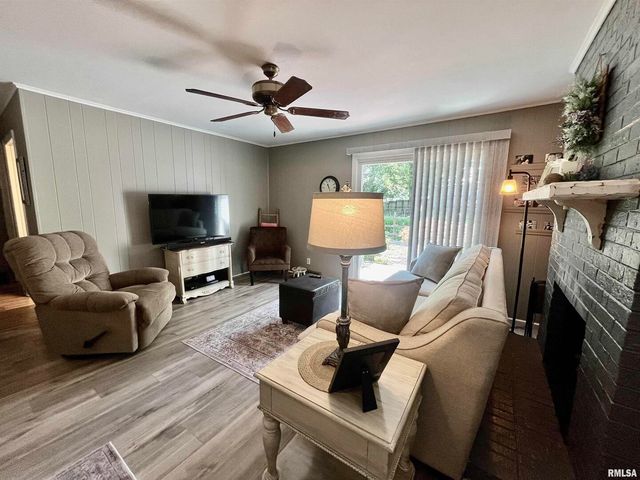 508 HILLCREST Street, Metropolis, IL 62960