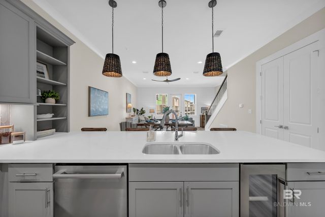 951 W Lagoon Avenue C, Gulf Shores, AL 36542