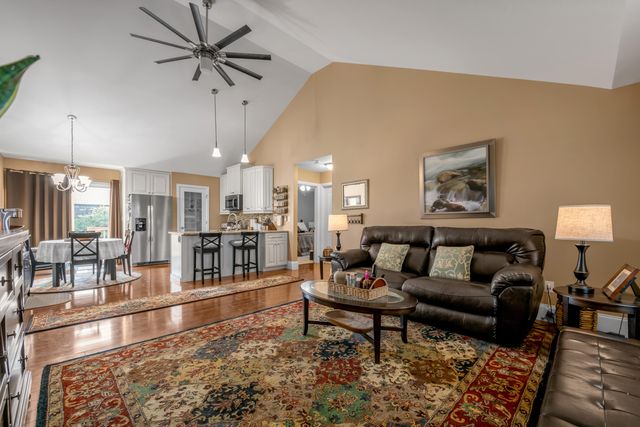 1909 Joseph Court, Lawrenceburg, KY 40342