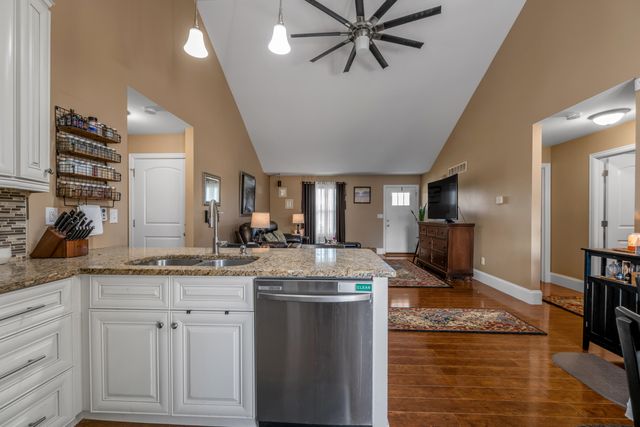 1909 Joseph Court, Lawrenceburg, KY 40342