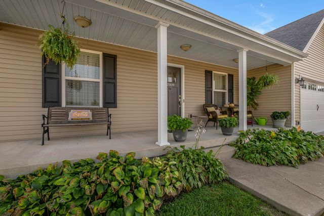 1909 Joseph Court, Lawrenceburg, KY 40342