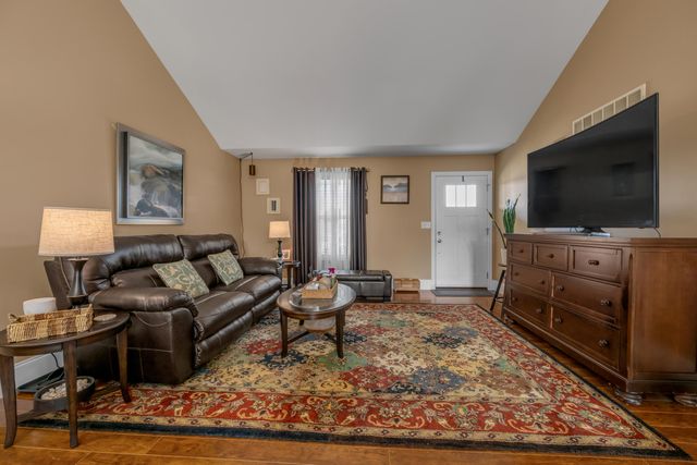 1909 Joseph Court, Lawrenceburg, KY 40342