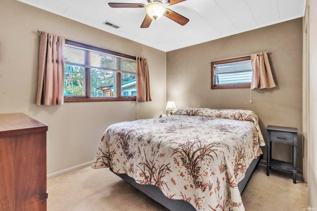 11930 E 690 S, Hudson, IN 46747