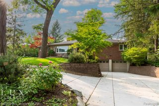 1700 Hamilton Drive, Bloomfield Hills, MI 48302