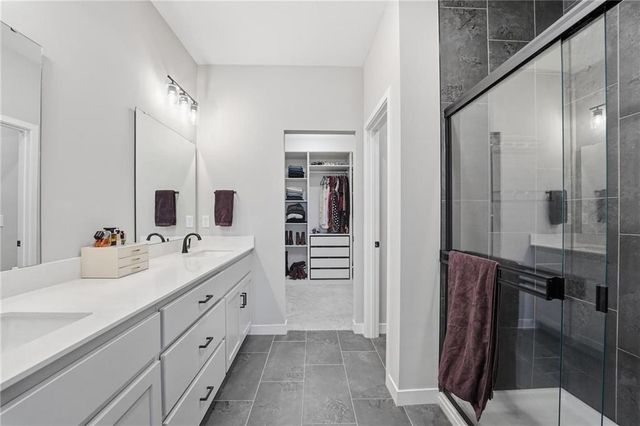 1024 Branchwood Lane, Raymore, MO 64083