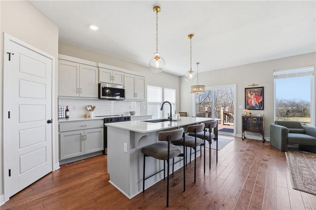 1024 Branchwood Lane, Raymore, MO 64083