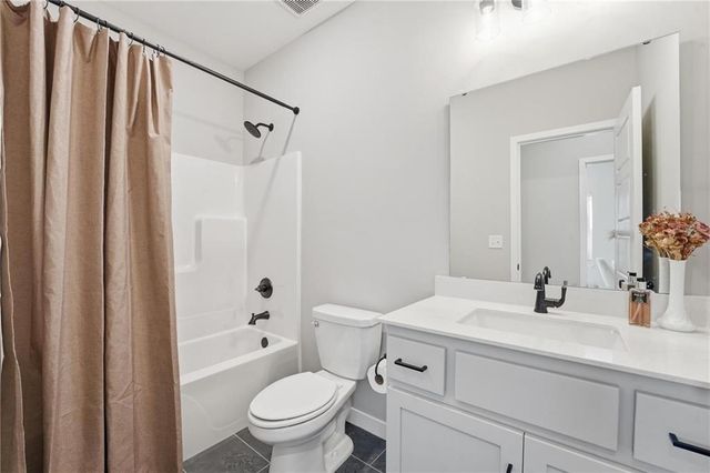 1024 Branchwood Lane, Raymore, MO 64083