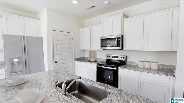 1080 GADWALL DRIVE, Alabaster, AL 35007