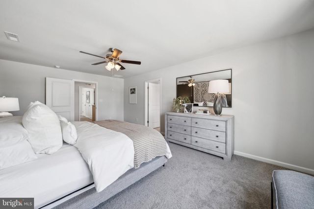 8685 THOMAS JEFFERSON WAY, Gloucester, VA 23061