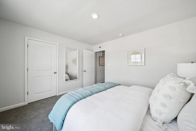 8685 THOMAS JEFFERSON WAY, Gloucester, VA 23061