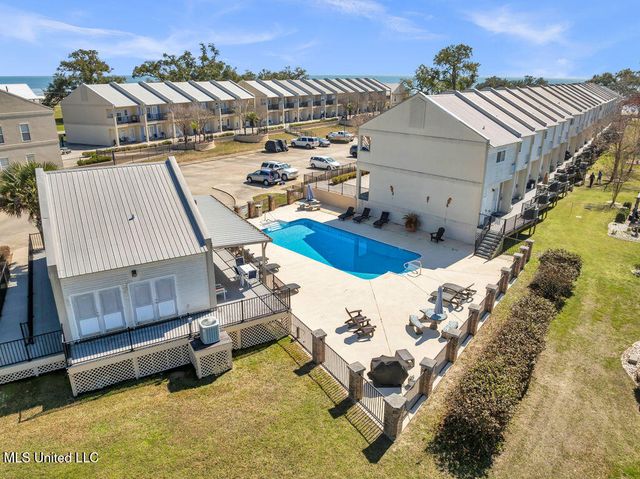 548 Beach Boulevard W, 117, Long Beach, MS 39560