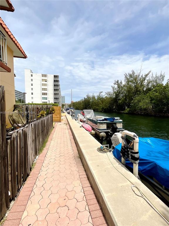 3522 NE 166th Street 7, North Miami Beach, FL 33160