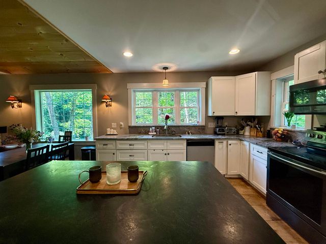 15 Gale Road, Andover, NH 03216
