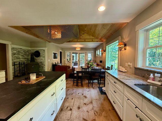 15 Gale Road, Andover, NH 03216