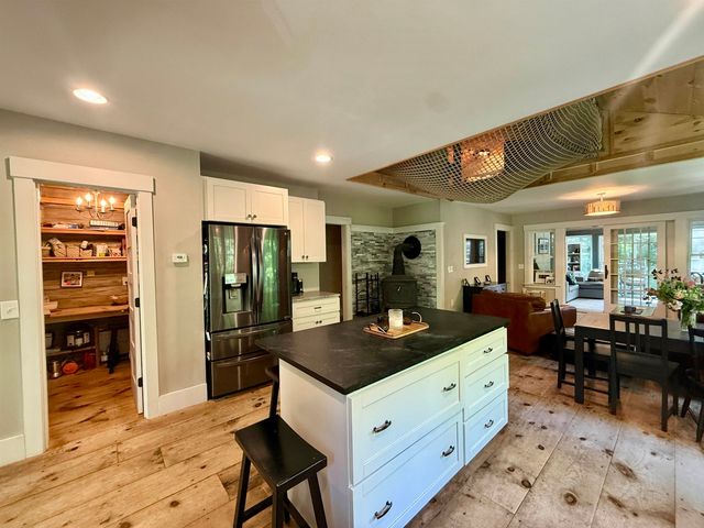 15 Gale Road, Andover, NH 03216