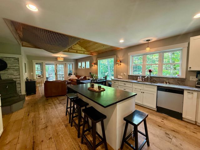 15 Gale Road, Andover, NH 03216