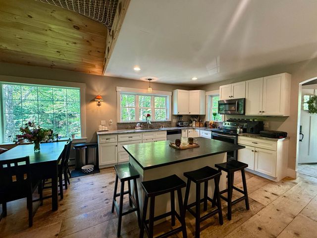 15 Gale Road, Andover, NH 03216