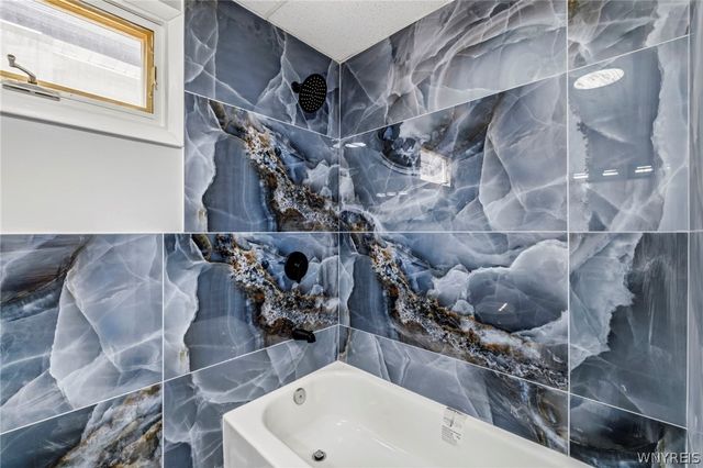 120 East End Avenue, Buffalo, NY 14225