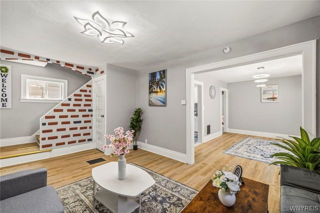 120 East End Avenue, Buffalo, NY 14225