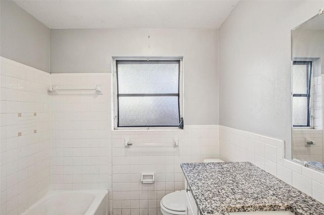 3026 8TH STREET N, St Petersburg, FL 33704