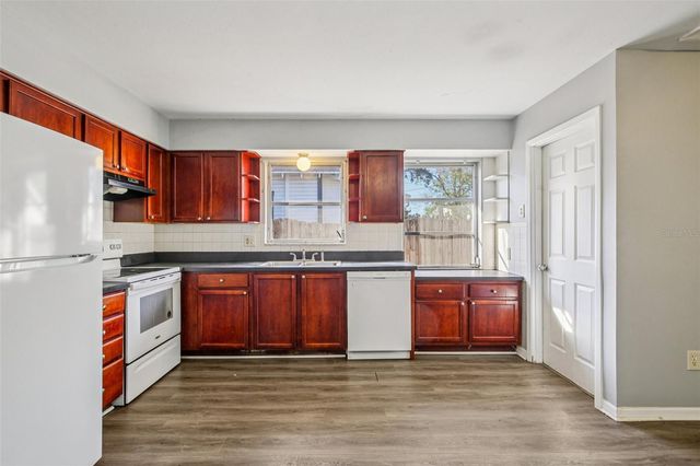 3026 8TH STREET N, St Petersburg, FL 33704