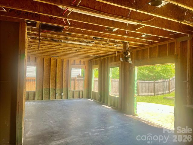 1821 Swan Drive, Charlotte, NC 28216
