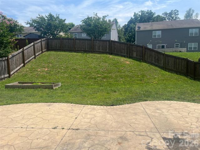 1821 Swan Drive, Charlotte, NC 28216