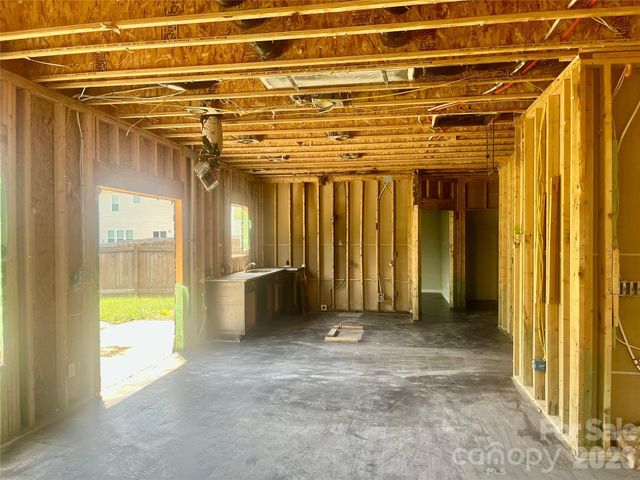 1821 Swan Drive, Charlotte, NC 28216