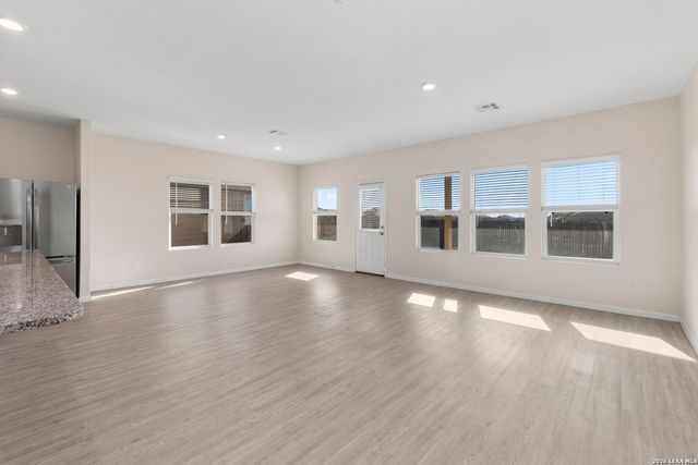 2741 Nueva Cordova, Seguin, TX 78155